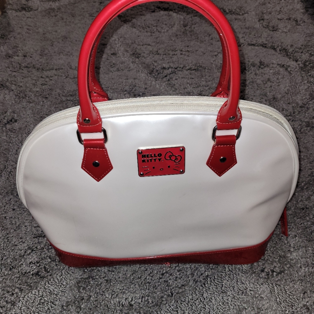 Hello Kitty Sanrio Loungefly Purse - Picture 2 of 9
